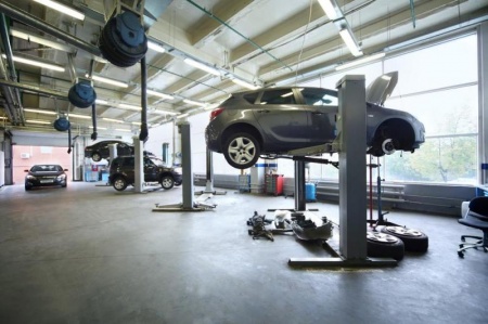 Quels services propose votre garage automobile &agrave; Houville-la-Branche ?